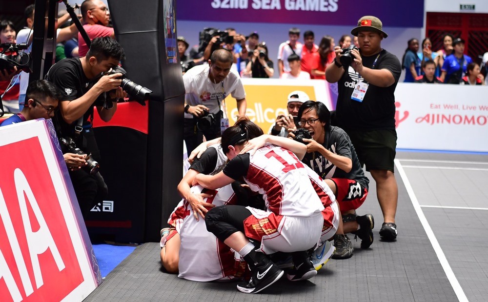 Bóng rổ 3x3 Việt Nam giành HCV lịch sử tại SEA Games 32 - Bóng Đá
