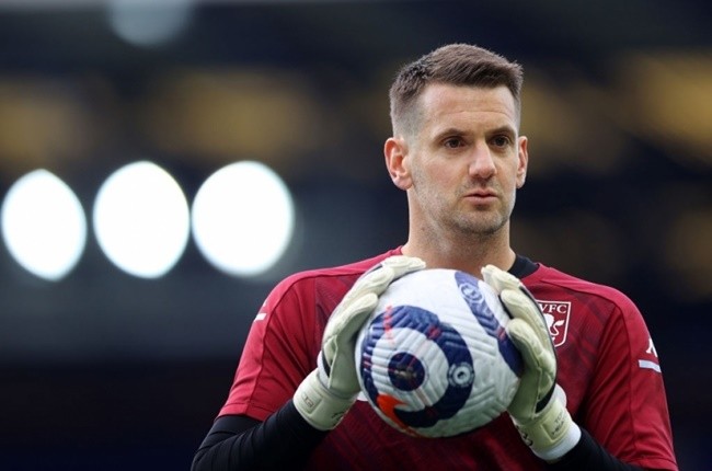 Aston Villa can confirm the departures of Ahmed Elmohamady, Neil Taylor and Tom Heaton.  - Bóng Đá