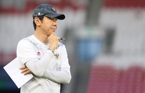 Hậu quả của pha bóng rợn người tại Cúp Quốc gia; HLV Troussier có tiền đạo chất lượng - Bóng Đá