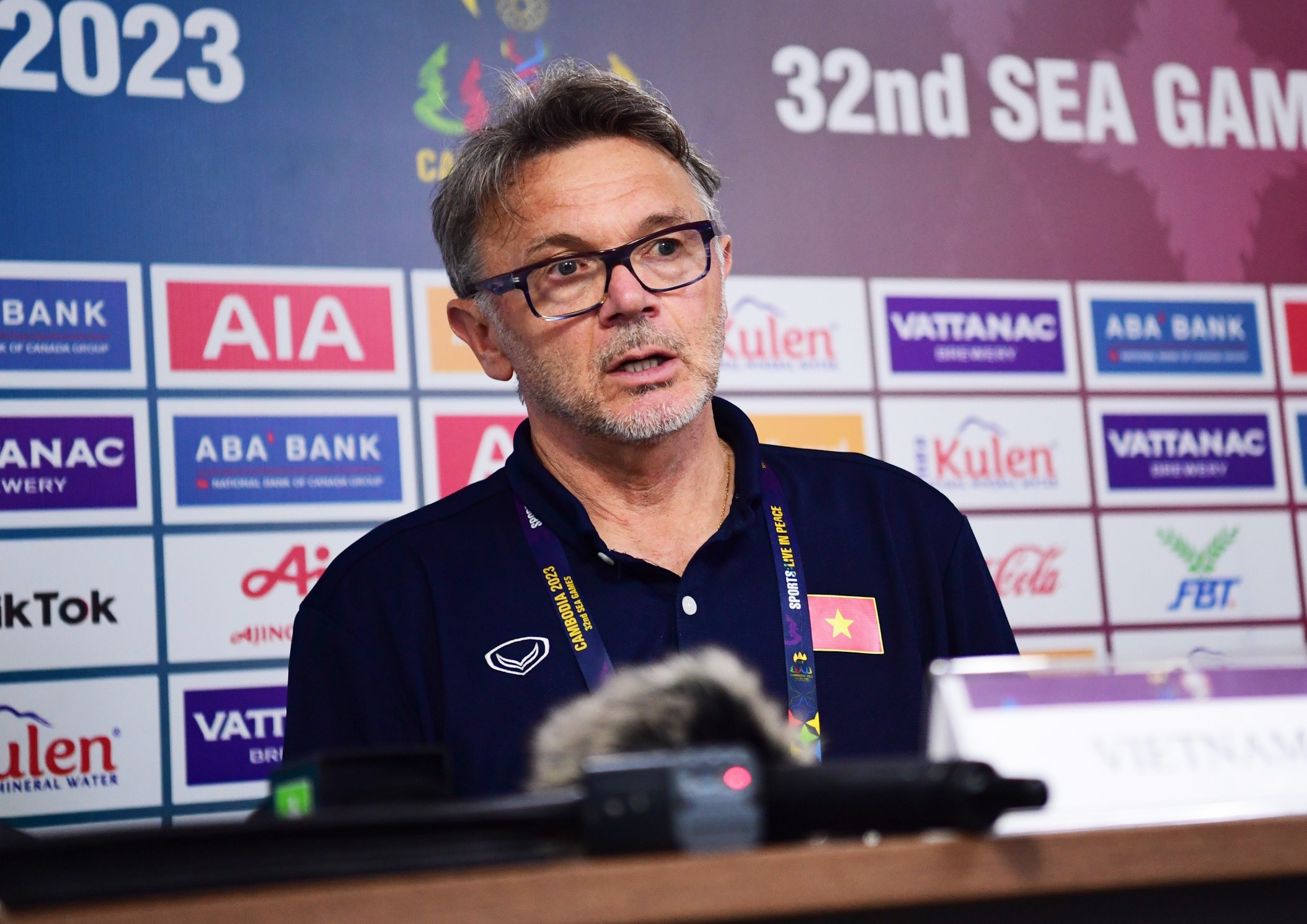 HLV Philippe Troussier: Lẽ ra U22 Việt Nam phải ghi nhiều bàn hơn - Bóng Đá