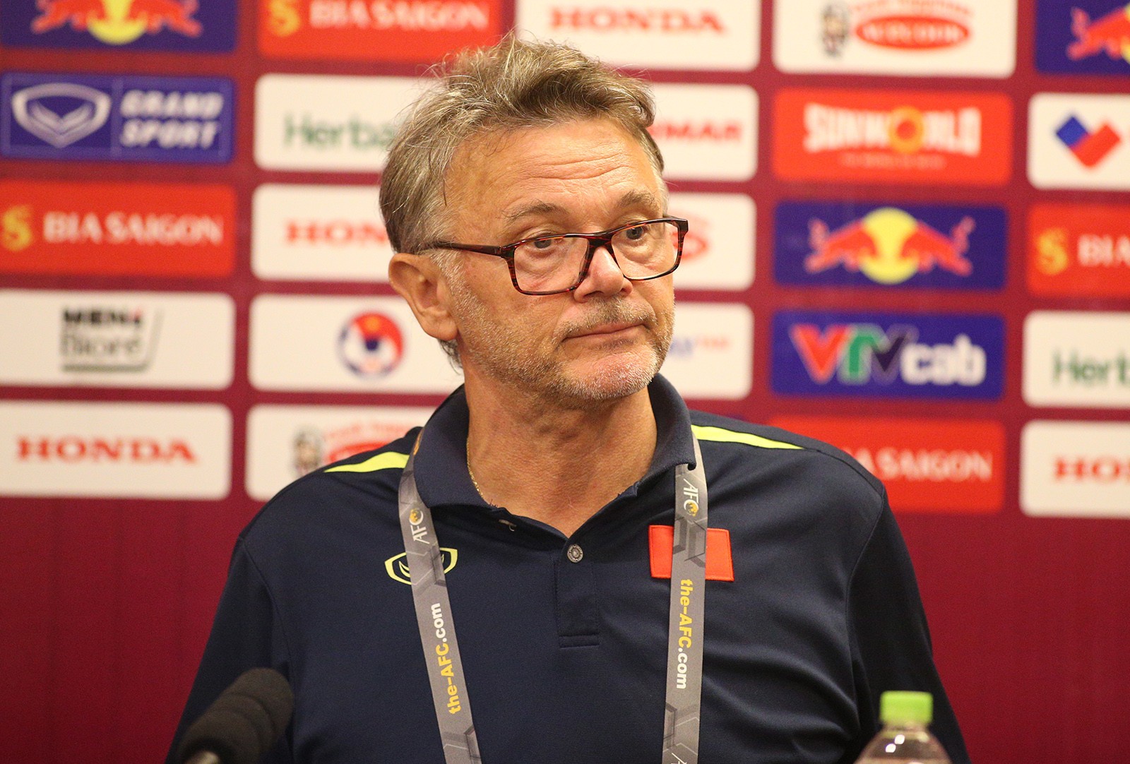 HLV Troussier thừa nhận U23 Việt Nam chưa thể vươn tầm châu lục - Bóng Đá