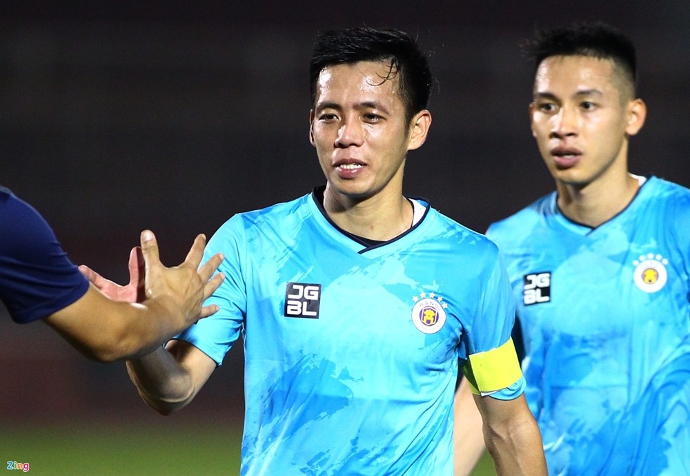 CLB Hà Nội khiếu nại án kỷ luật Văn Quyết - Bóng Đá