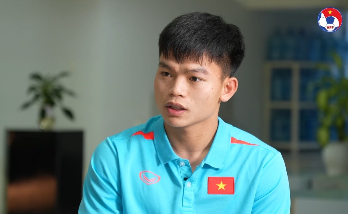 Sao trẻ ĐT Việt Nam: HLV Troussier chưa từng gặp riêng tôi - Bóng Đá