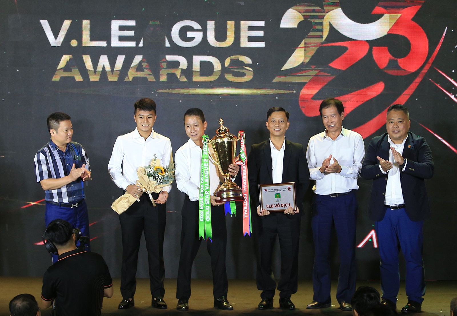 Hoàng Đức xuất sắc nhất V-League 2023 - Bóng Đá
