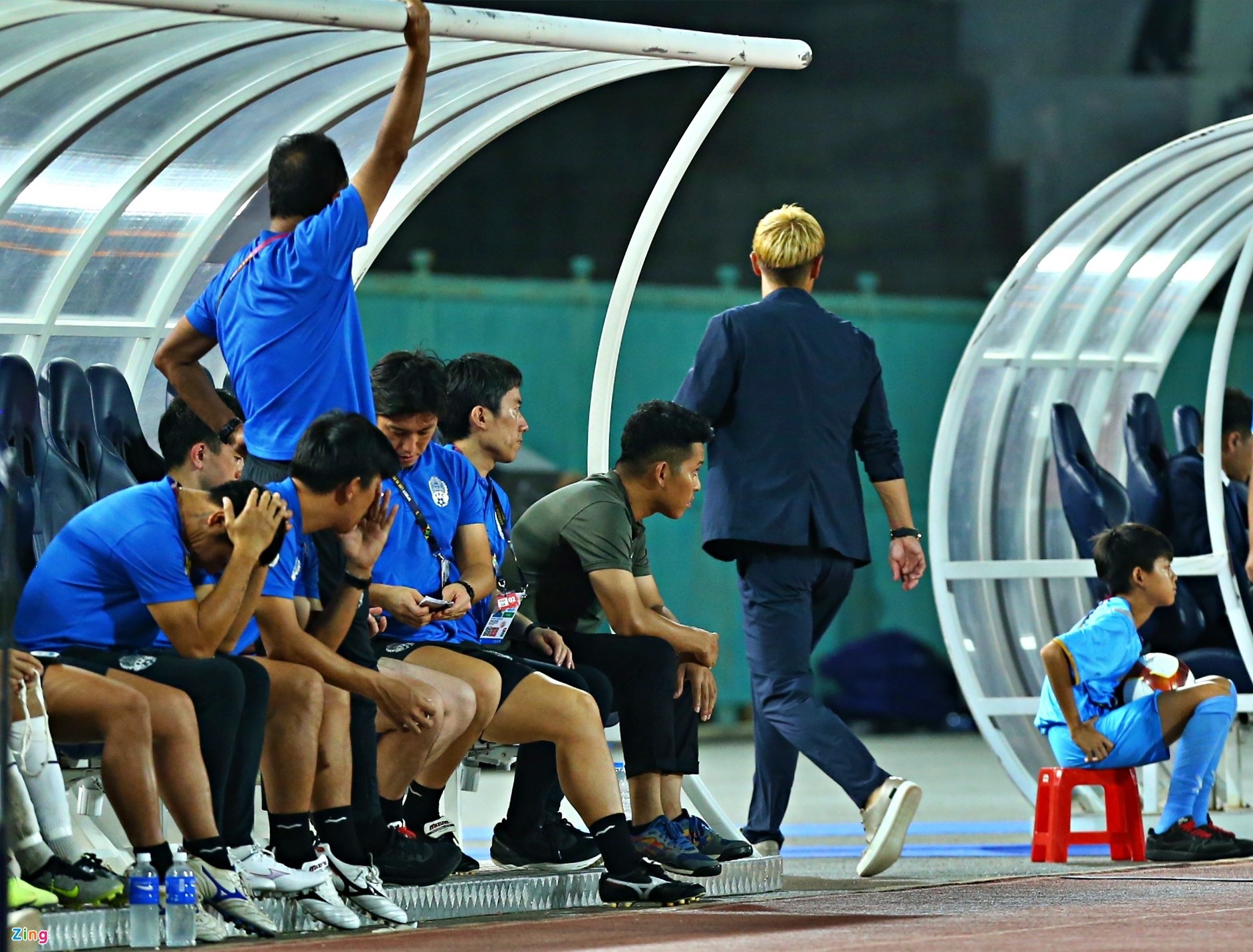 Honda bỏ vào trong khi U22 Campuchia thua Myanmar - Bóng Đá