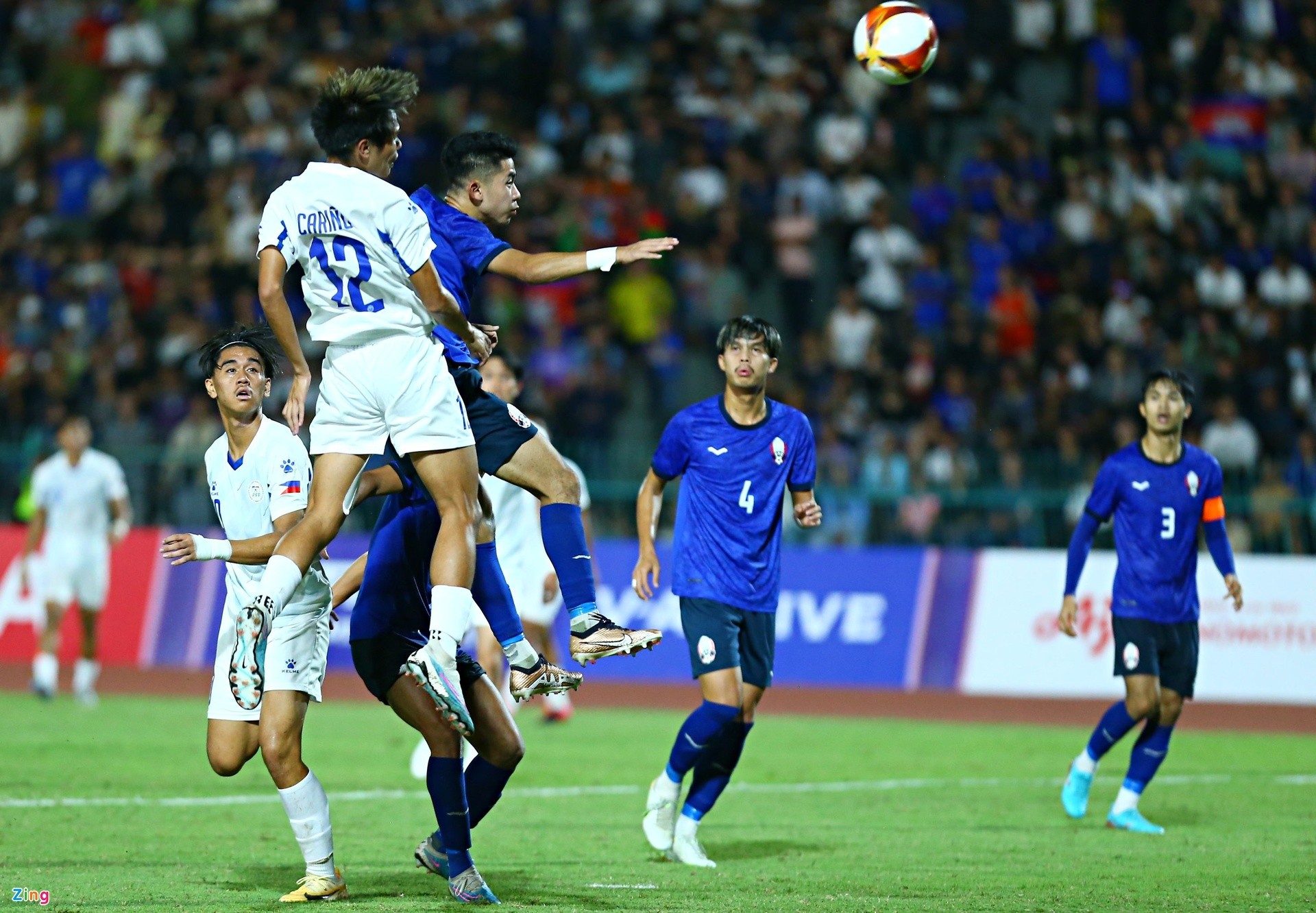 Honda chết lặng sau bàn thắng của Philippines - Bóng Đá