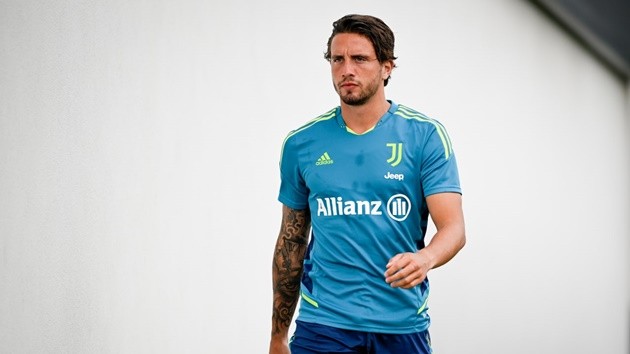 Lazio sign Luca Pellegrini from Juventus - Bóng Đá