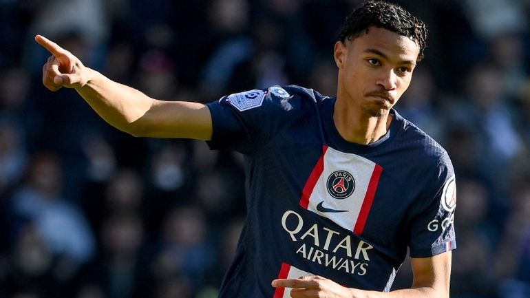 Fulham 'turn attention to Paris Saint-Germain forward Hugo Ekitike' - Bóng Đá