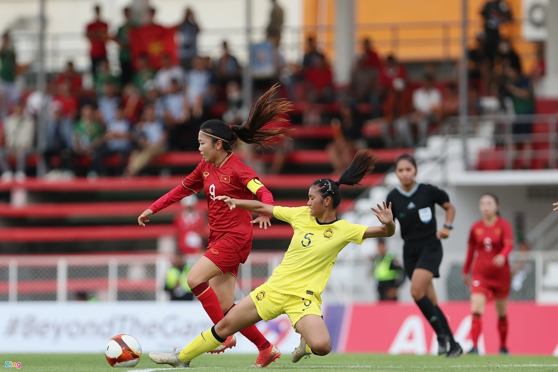 Niềm vui chưa trọn của Huỳnh Như - Bóng Đá