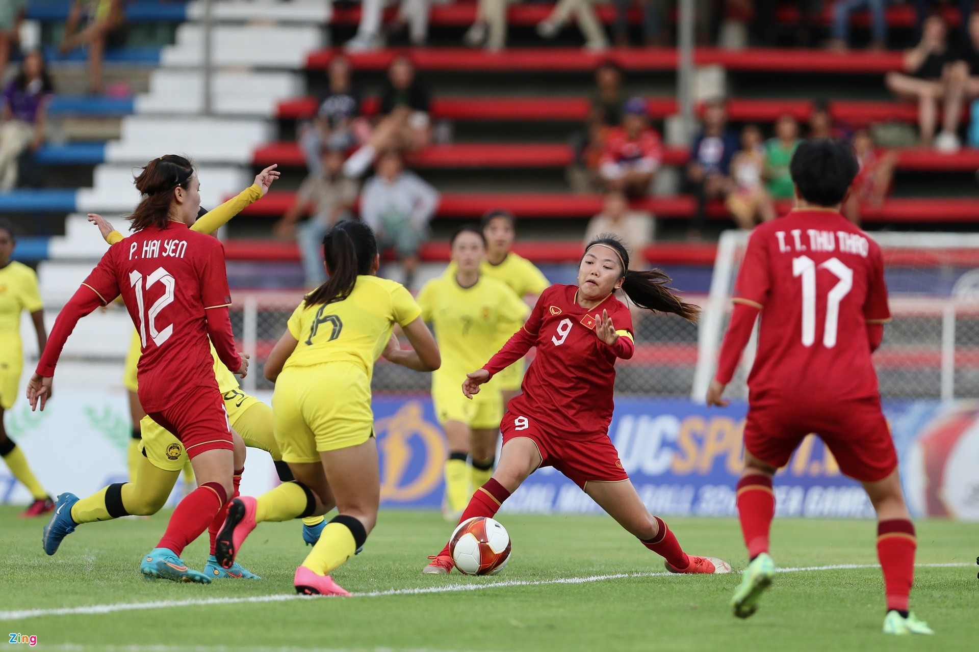 Niềm vui chưa trọn của Huỳnh Như - Bóng Đá