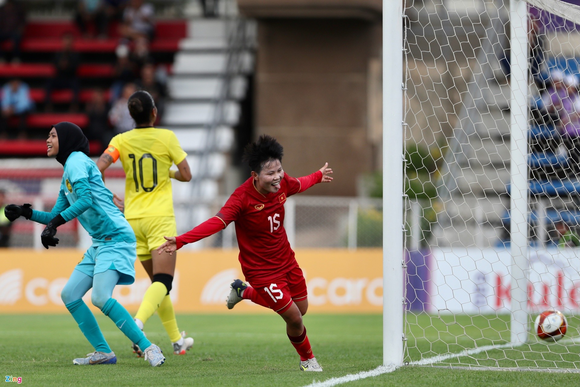 Niềm vui chưa trọn của Huỳnh Như - Bóng Đá