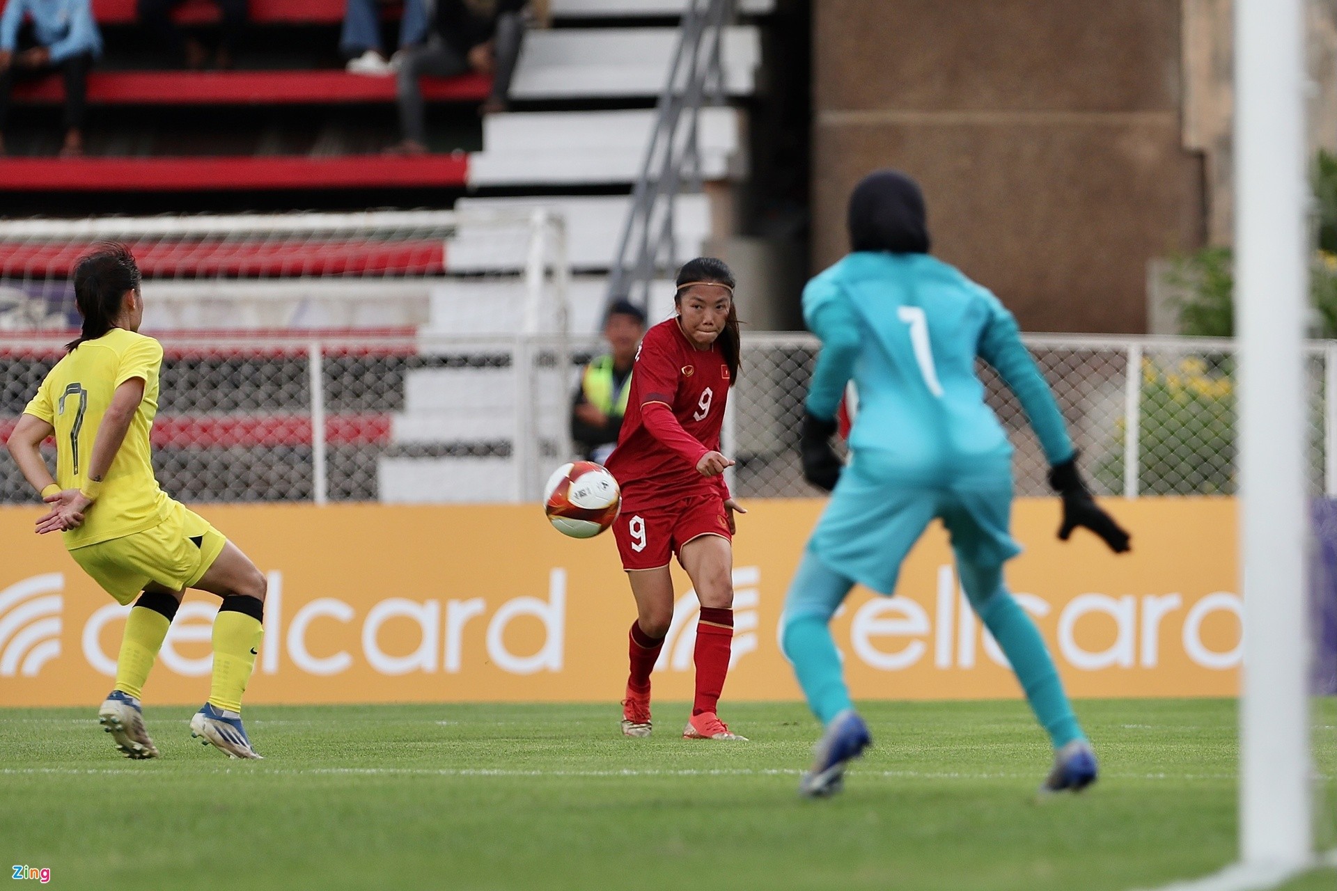 Niềm vui chưa trọn của Huỳnh Như - Bóng Đá