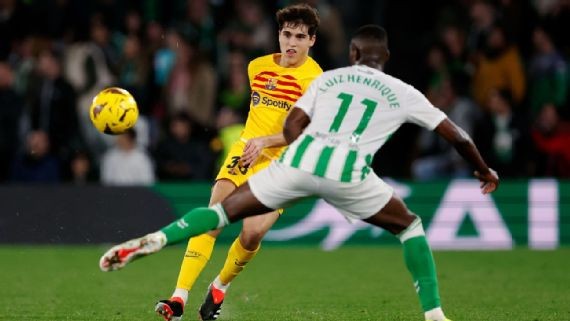 Pau Cubarsi, 16, can mark Barcelona era with Lamine Yamal, Xavi say - Bóng Đá
