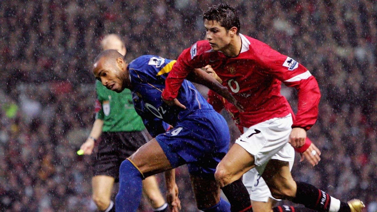 Đội hình 11 cầu thủ có màn trình diễn đỉnh cao nhất lịch sử Premier League - Bóng Đá