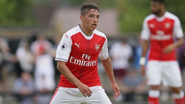 Arsenal xem xét tái hợp Ismael Bennacer - Bóng Đá