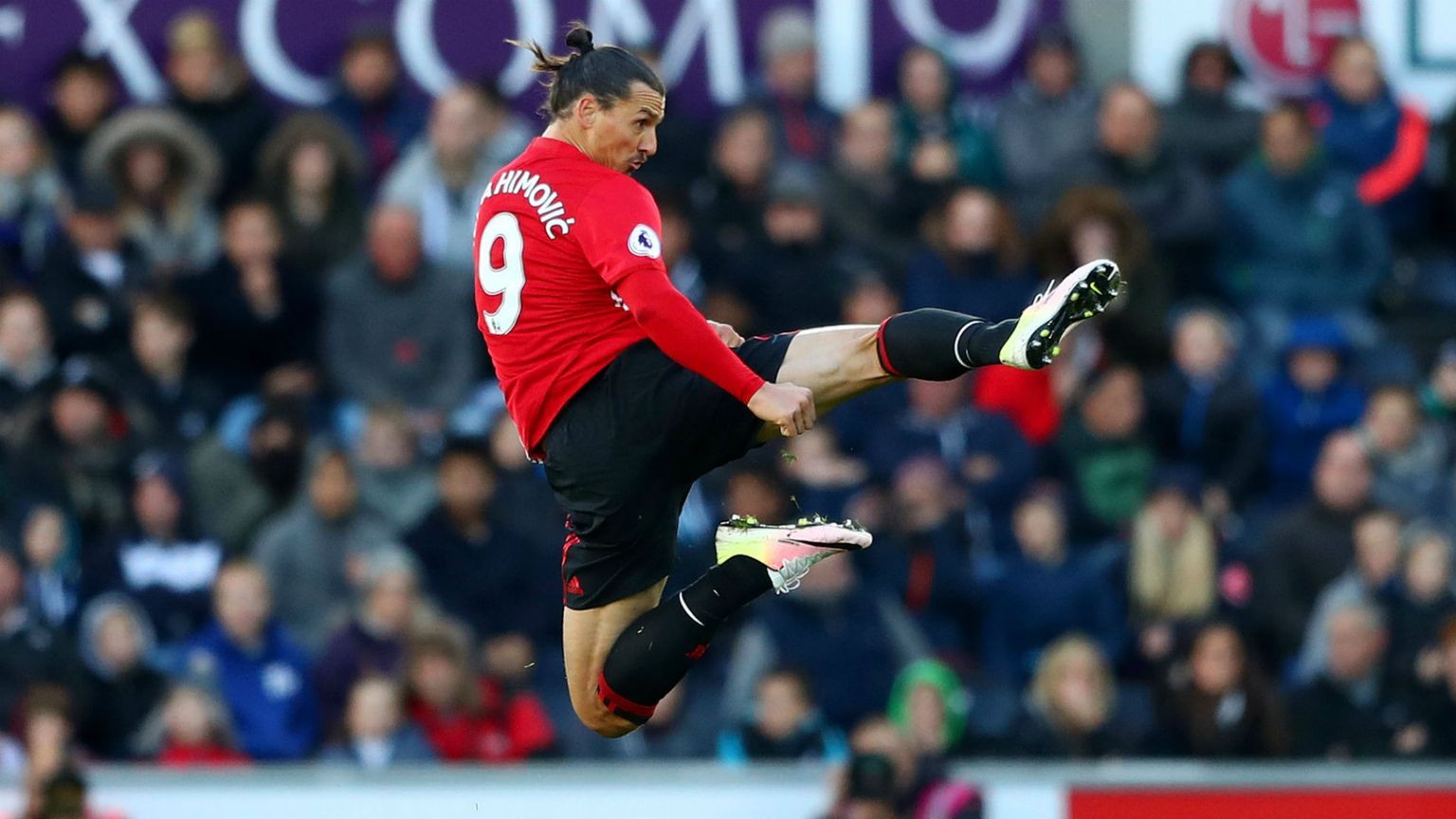 Một Ibrahimovic tiếp theo đang trên đường tới Old Trafford - Bóng Đá