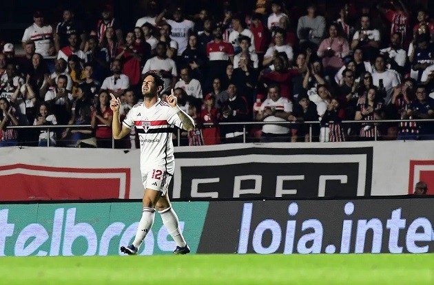  Former wonderkid and Chelsea flop does absolutely bonkers celebration after scoring for new club at 33 - Bóng Đá