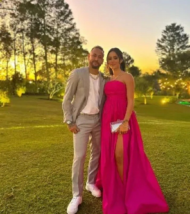 DADDY'S GIRL Neymar announces birth of daughter Mavie with stunning model girlfriend Bruna Biancardi in emotional Instagram post - Bóng Đá