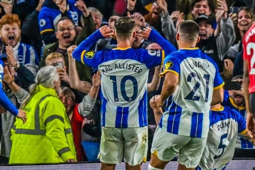 12 lần thu hồi bóng, thắng 8 tranh chấp: Cơn ác mộng của Man Utd - Bóng Đá