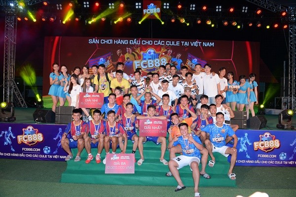Siêu hùng tranh đấu mang bất ngờ tới miền Tây - Bóng Đá