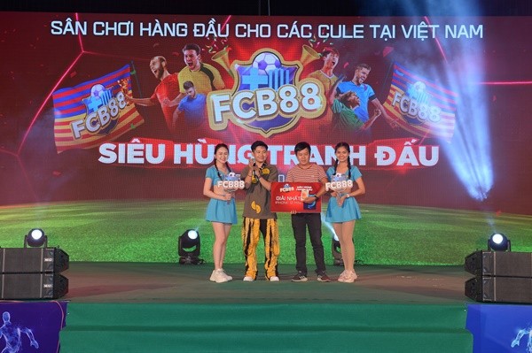 Siêu hùng tranh đấu mang bất ngờ tới miền Tây - Bóng Đá