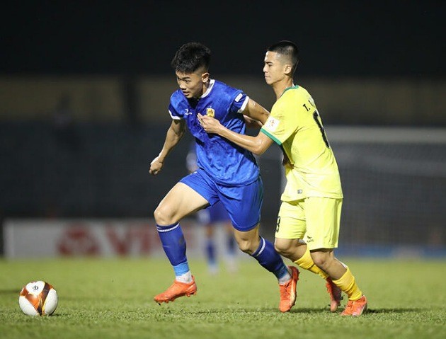 Cựu vương V-League có nguy cơ giải thể; Sao U22 Việt Nam khiến ông Troussier lo sốt vó - Bóng Đá