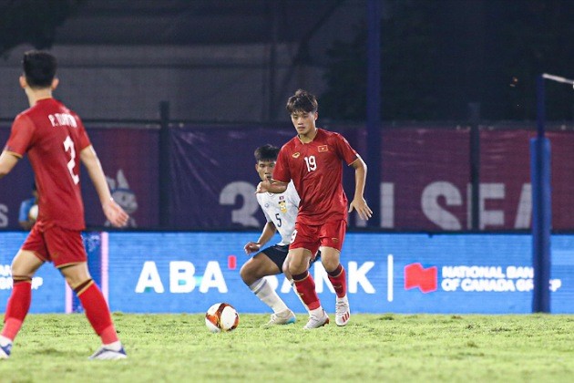 3 nhân tố chơi tốt nhất của U22 Việt Nam trận thắng Lào - Bóng Đá