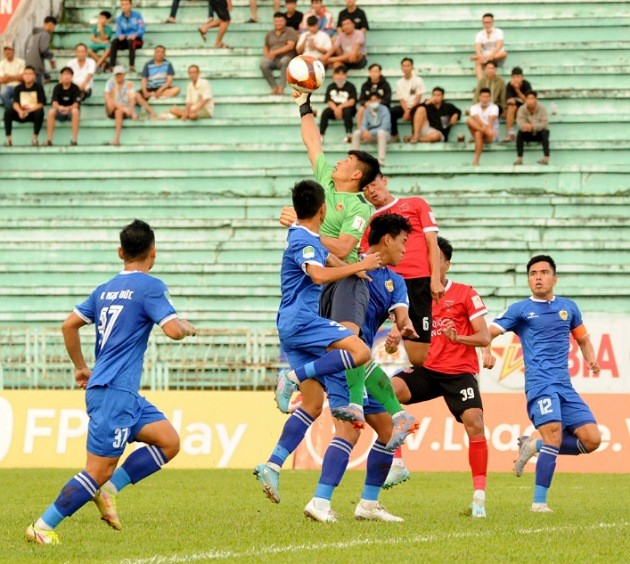 Bùng nổ trong hiệp 2, Long An lội ngược dòng ngoạn mục trước Quảng Nam - Bóng Đá