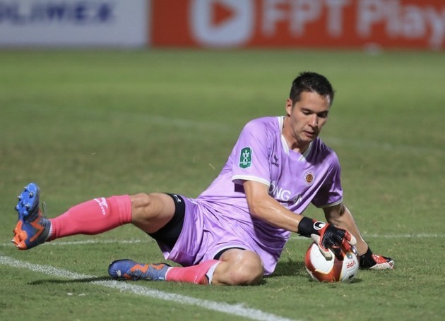 Nhân tố Việt kiều nói điều bất ngờ về V-League; CĐV ĐNÁ tri ân Thùy Trang - Bóng Đá