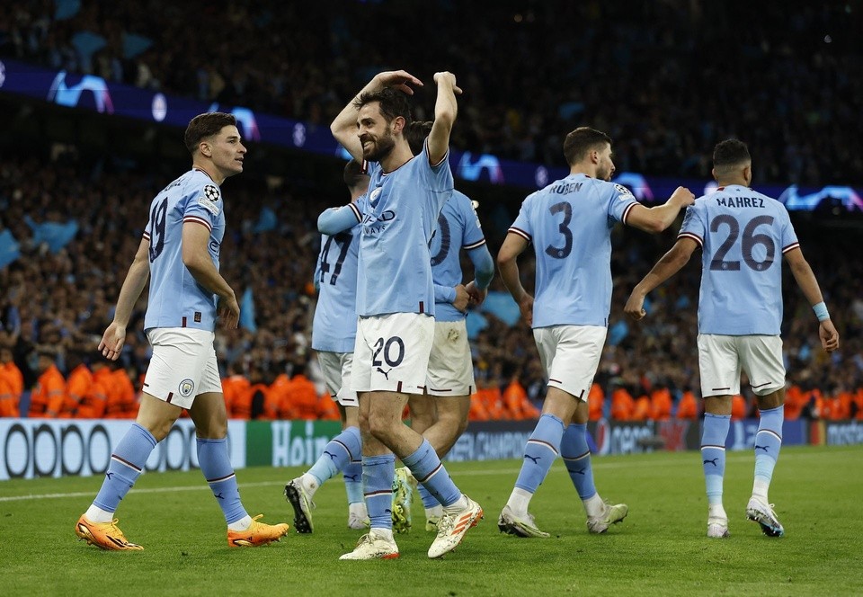 Các huyền thoại Italy tranh cãi về điểm yếu của Man City - Bóng Đá