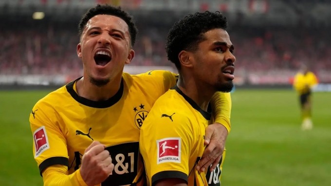 Thái độ của MU đối với Jadon Sancho cho thấy một điều - Bóng Đá