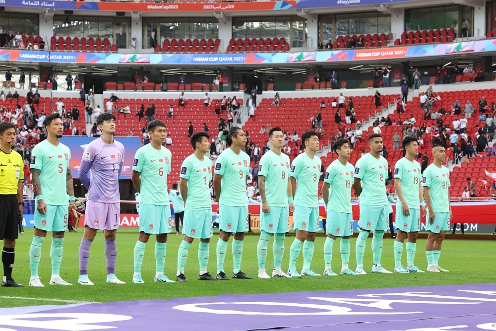 Nói đội nhà thiếu may mắn, HLV ĐT Trung Quốc bị so sánh với Erik ten Hag - Bóng Đá