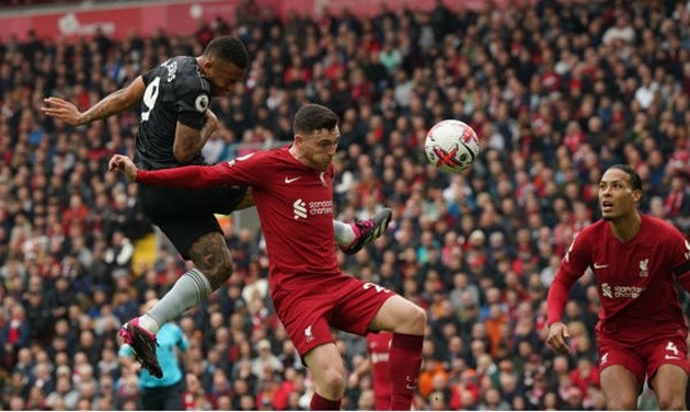 Alexander-Arnold stands still and Martinelli is away - Bóng Đá
