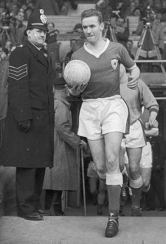 Six Classic Home Clashes With Manchester United - Bóng Đá