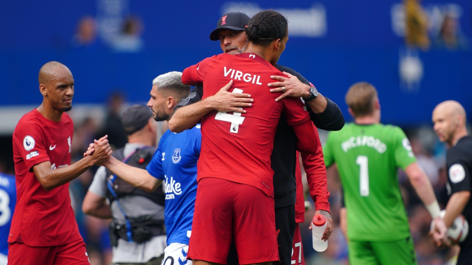 Van Dijk thừa nhận bất đồng chiến thuật với Jurgen Klopp - Bóng Đá