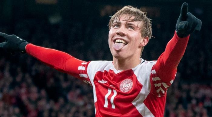Man Utd boss Erik ten Hag 'vetoed alternative transfer' to complete Rasmus Hojlund deal Munia - Bóng Đá