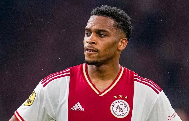 Jurrien Timber £40m transfer to Arsenal 'confirmed' after Ajax goodbye party pictures revealed - Bóng Đá