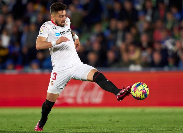 Manchester United defender Alex Telles admits he does not know what his future hold after his loan at Sevilla ended. - Bóng Đá