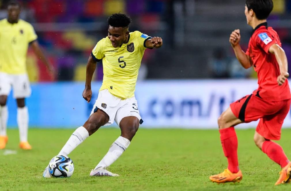 Oscar Zambrano to Manchester United: What you need to know about exciting transfer target - Bóng Đá