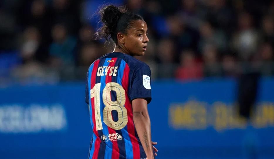 Man Utd complete signing of Barcelona star Geyse - Bóng Đá