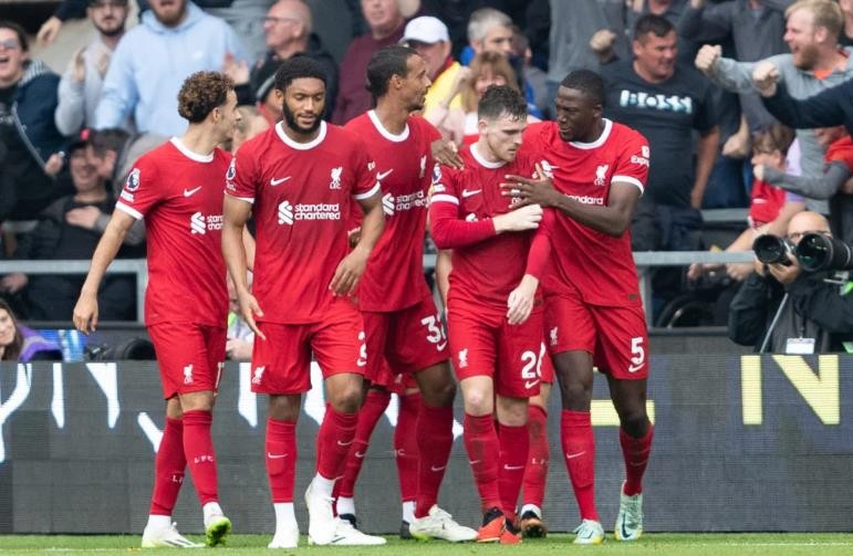 Peter Crouch predicts where Liverpool will finish in the Premier League this season - Bóng Đá