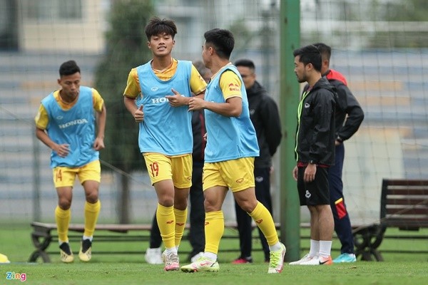 4 cầu thủ U20 Việt Nam lần đầu làm việc với HLV Troussier ở đội U23 - Bóng Đá