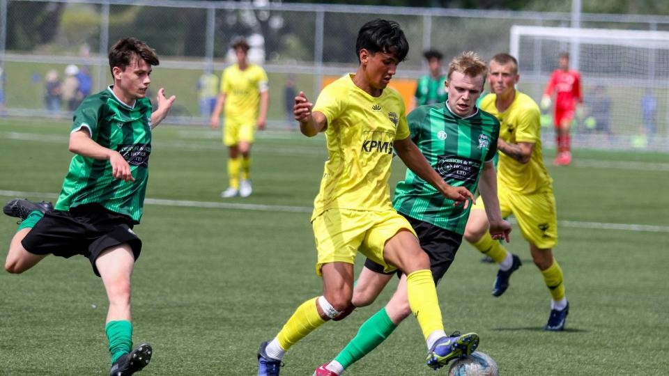 Nhân tố Việt kiều thứ 2 được HLV Troussier liên hệ; Hong Kong dùng cầu thủ nhập tịch đấu ĐT Việt Nam - Bóng Đá