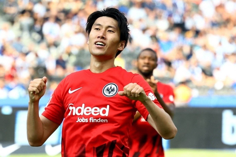 Barca muốn chiêu mộ sao Nhật Bản - Bóng Đá