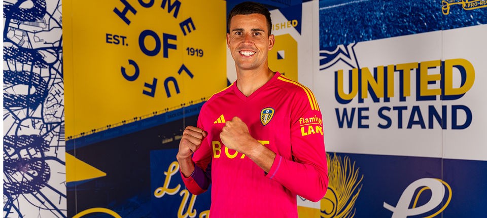 Karl Darlow đến Leeds - Bóng Đá