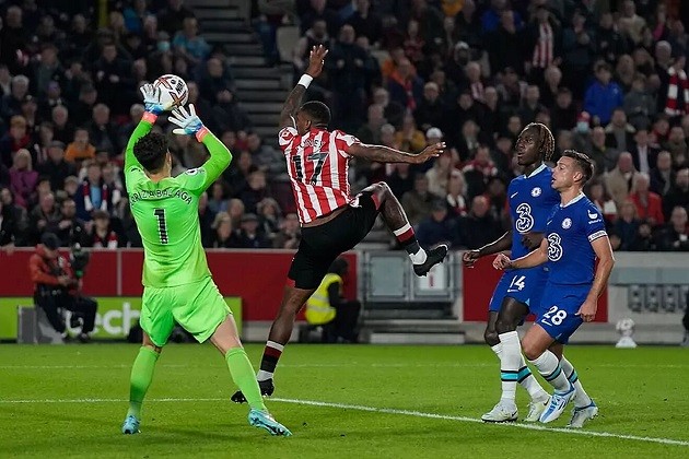 HLV Brentford gọi tên sao Chelsea hay nhất trận - Bóng Đá