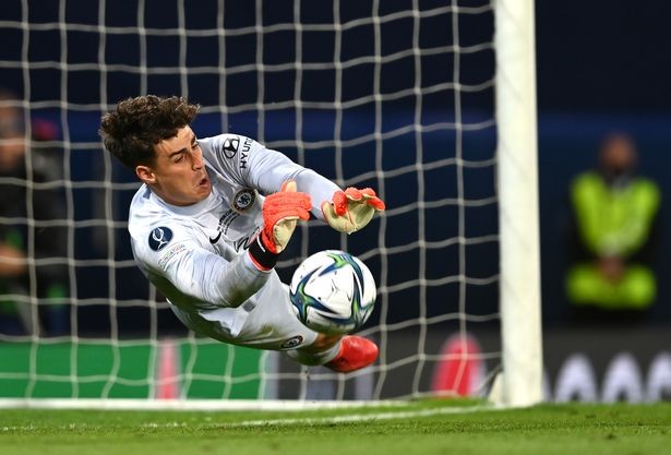 3 lần cứu Chelsea thoát hiểm, Kepa đã sẵn sàng đánh bật Mendy? - Bóng Đá