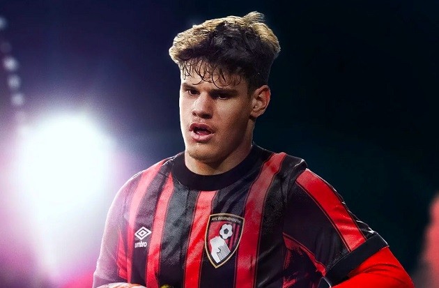 Manchester United to battle with Chelsea for Milos Kerkez - Bóng Đá