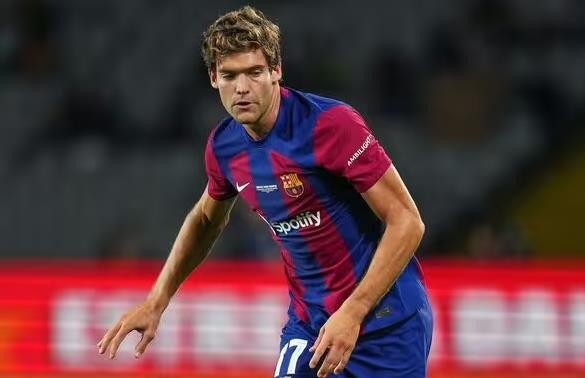 Man Utd 'offered Barcelona star' as Erik ten Hag plots crucial late transfer - Bóng Đá