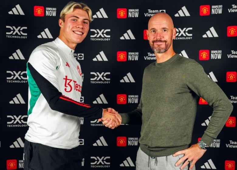 Rasmus Hojlund has Robin van Persie qualities, says pundit - Bóng Đá